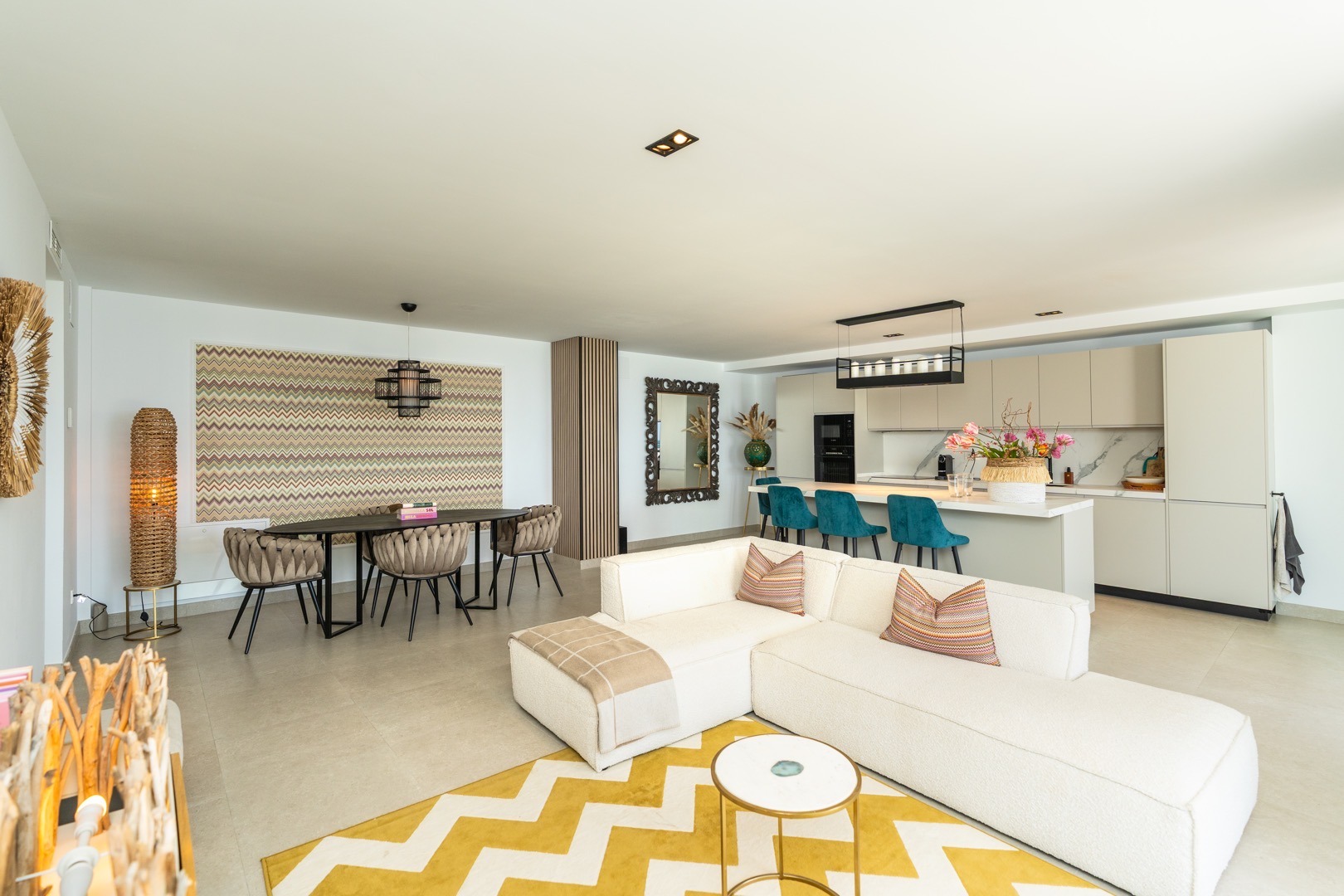 Bright modern open-plan living room and kitchen, Fuengirola apartment – real estate photography